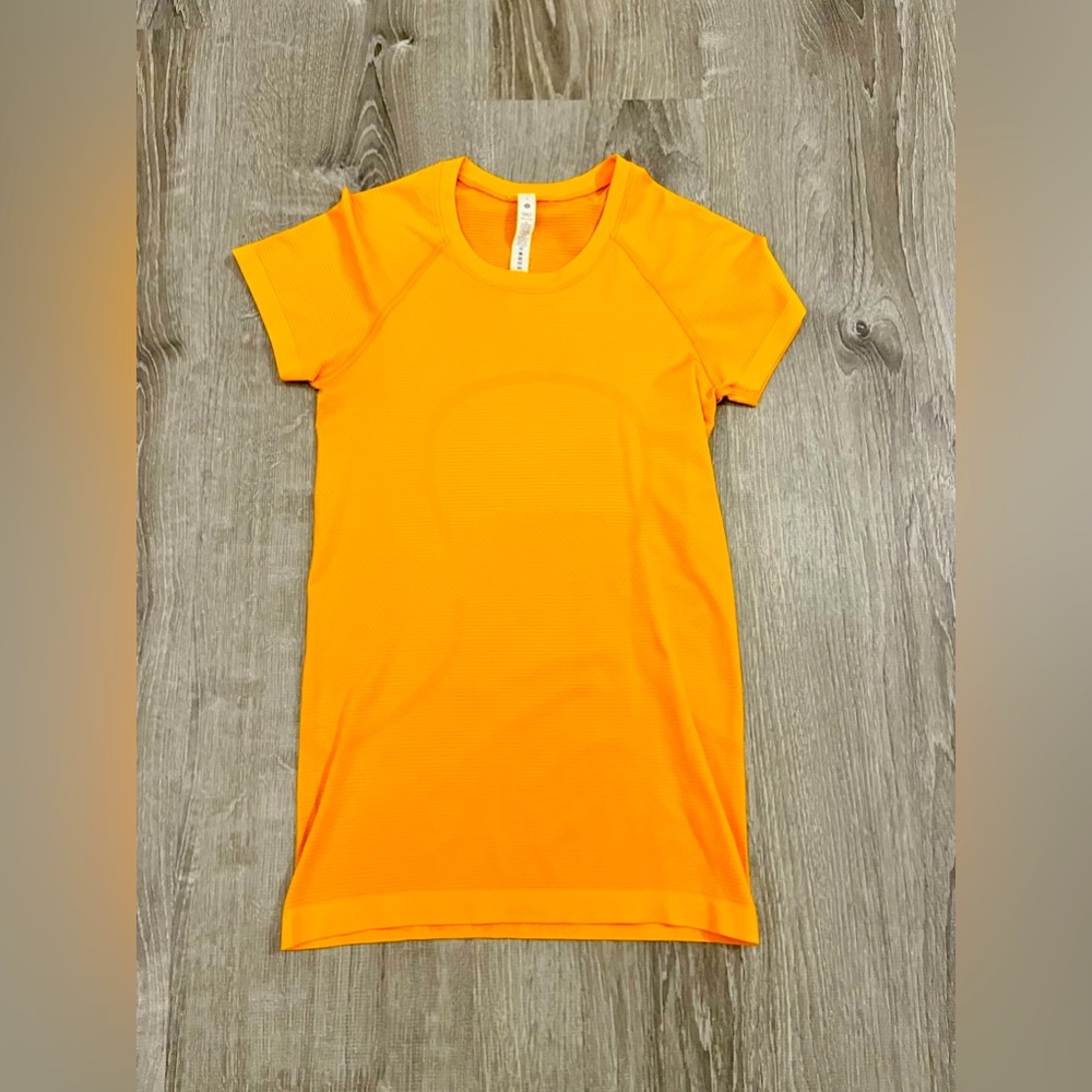 Lululemon Clementine Swifly Tech Size 4